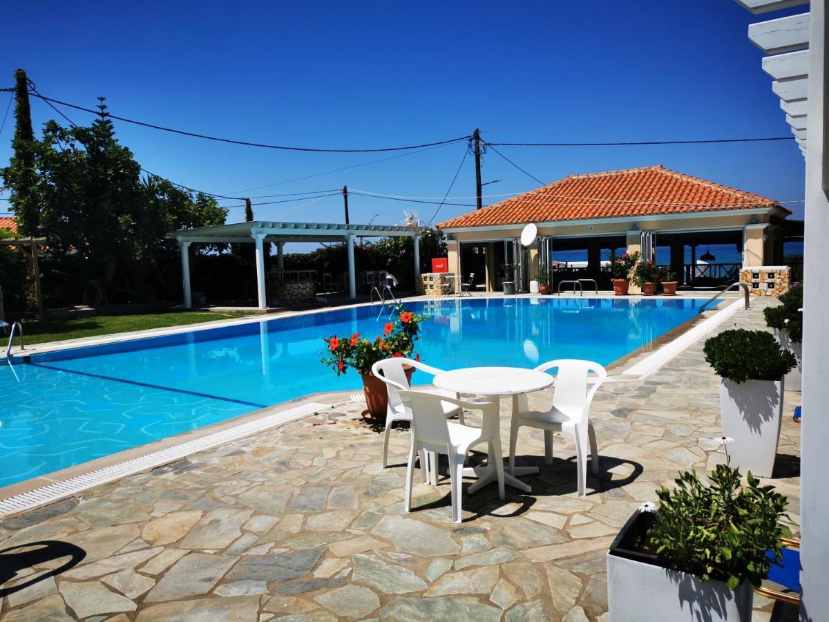 Nafsika Hotel Agios Stefanos Avliotes  Exterior foto