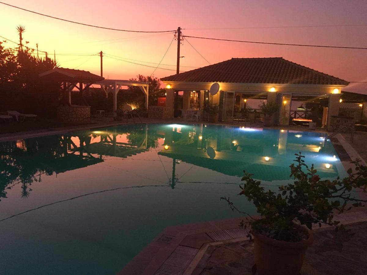 Nafsika Hotel Agios Stefanos Avliotes  Exterior foto